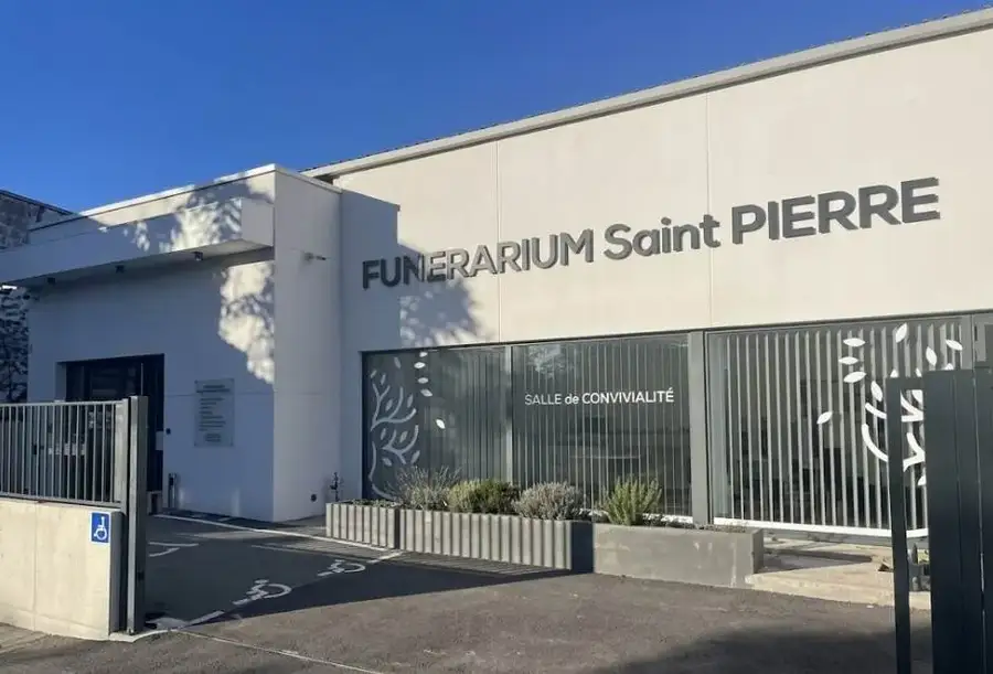 Funérarium Saint-Pierre — Établissements La Rosa